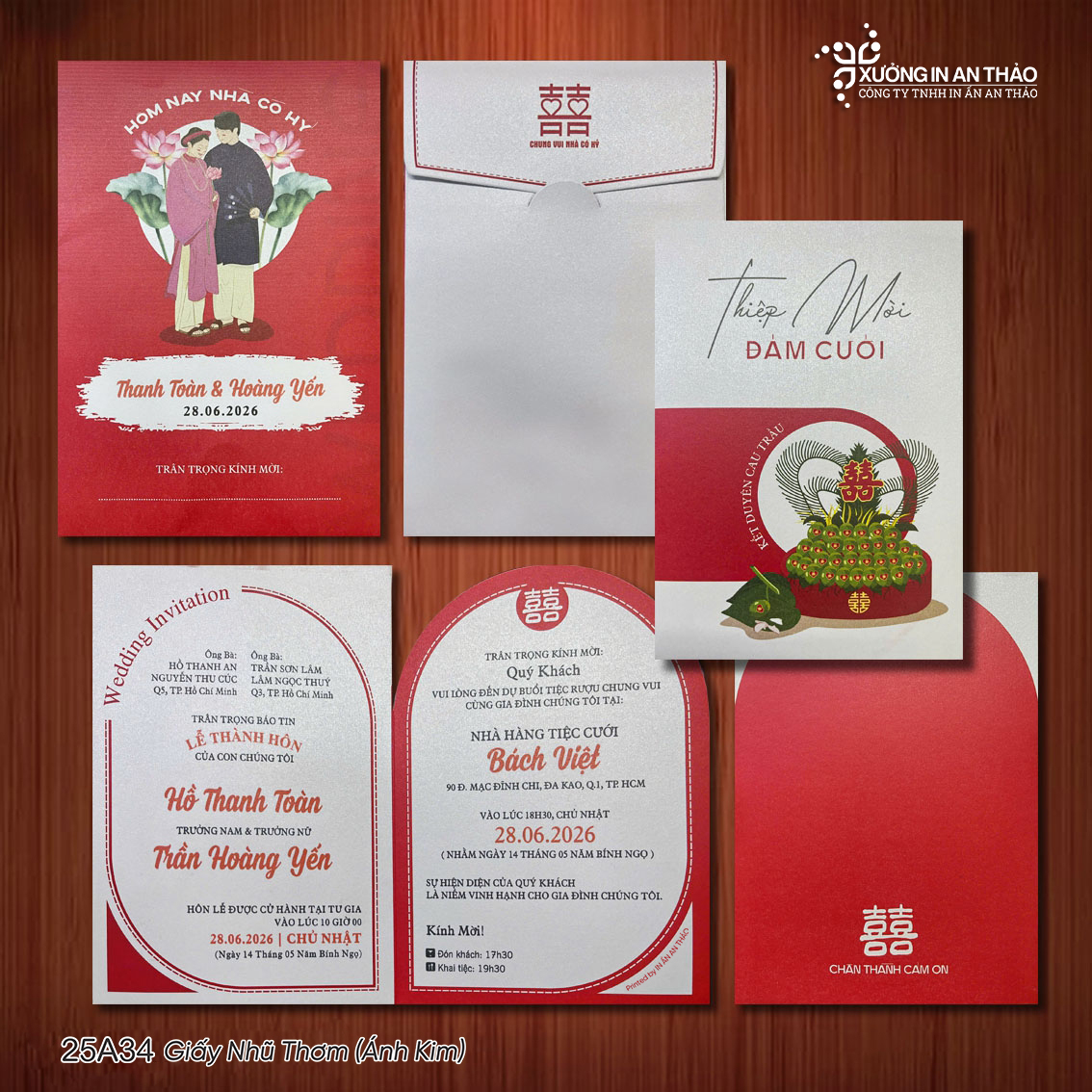 https://www.inanthao.com/Thiệp Cưới Chibi Áo Dài Hoa Sen (Giấy Nhũ Thơm) - 25A34